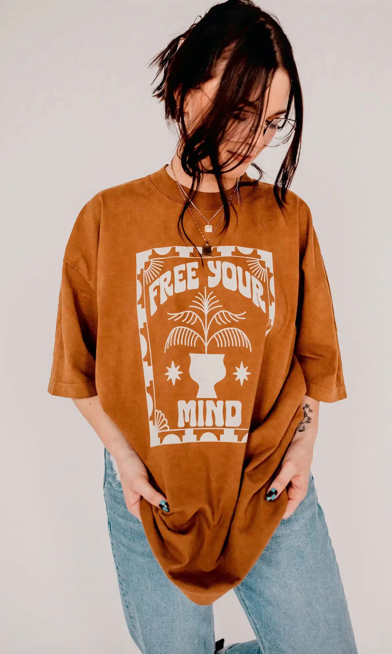 “Free Your Mind” Oversized Tee