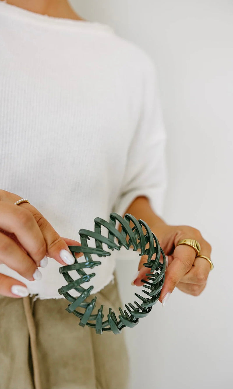 Glossy Bird Nest Expanding Hair Claw(s)